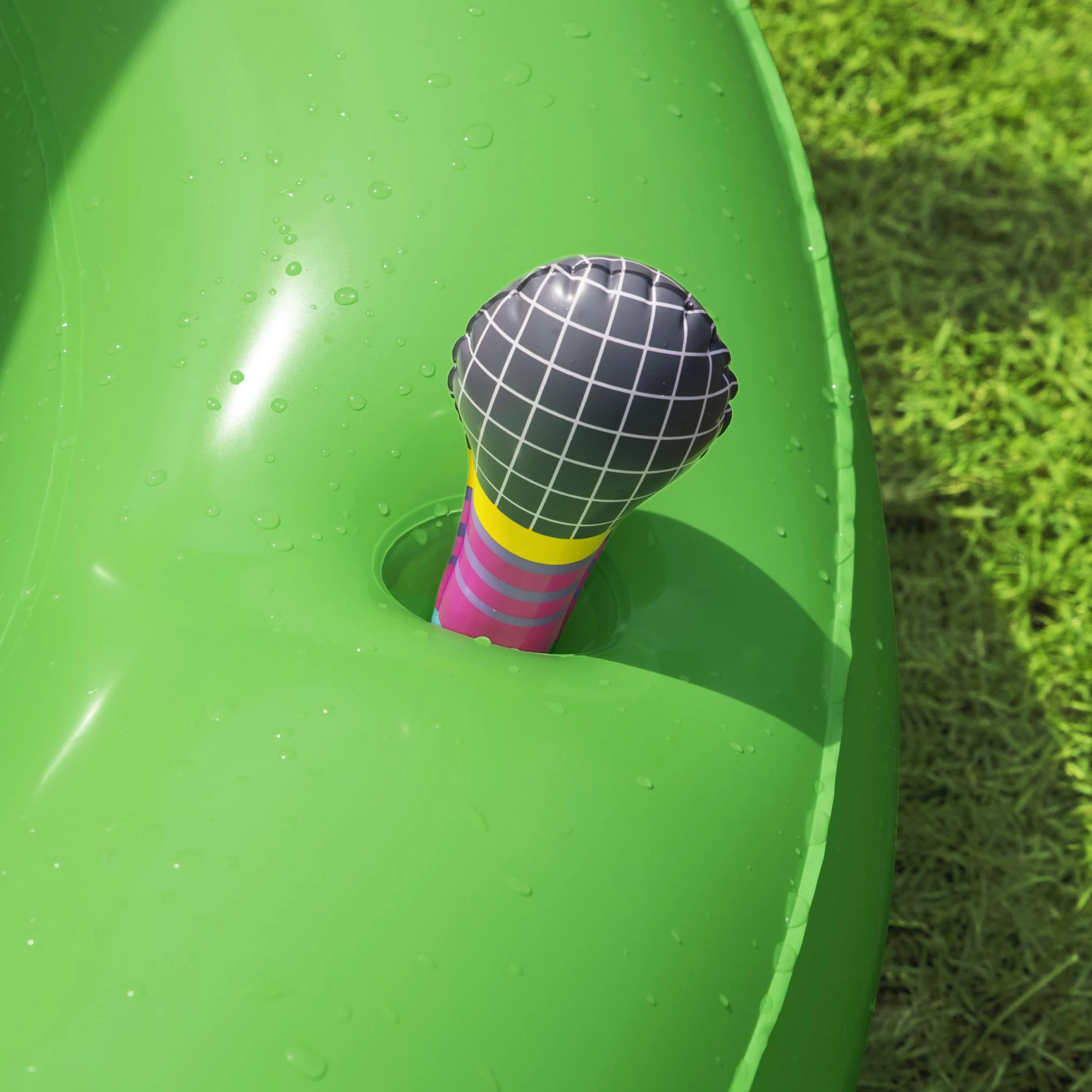 Bestway Sing 'n' Splash Multicolour Small Play Centre 7 Bestway Sing 'n' Splash Multicolour Small Play Centre - Image 5