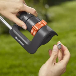 Gardena Aquaroll Oscillating Sprinkler 10 Gardena Aquaroll Oscillating Sprinkler -Greenie Shop gardena aquaroll oscillating sprinkler4066407004160 36c bq