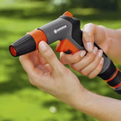 Gardena Hose Spray Gun -Greenie Shop gardena hose spray gun4078500010757 02i bq