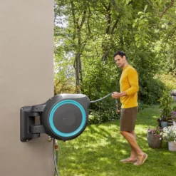 Gardena Rollup XL Wall-mounted Auto Hose Pipe Set (L)35m -Greenie Shop gardena rollup xl wall mounted auto hose pipe set l 35m4078500052061 01i bq