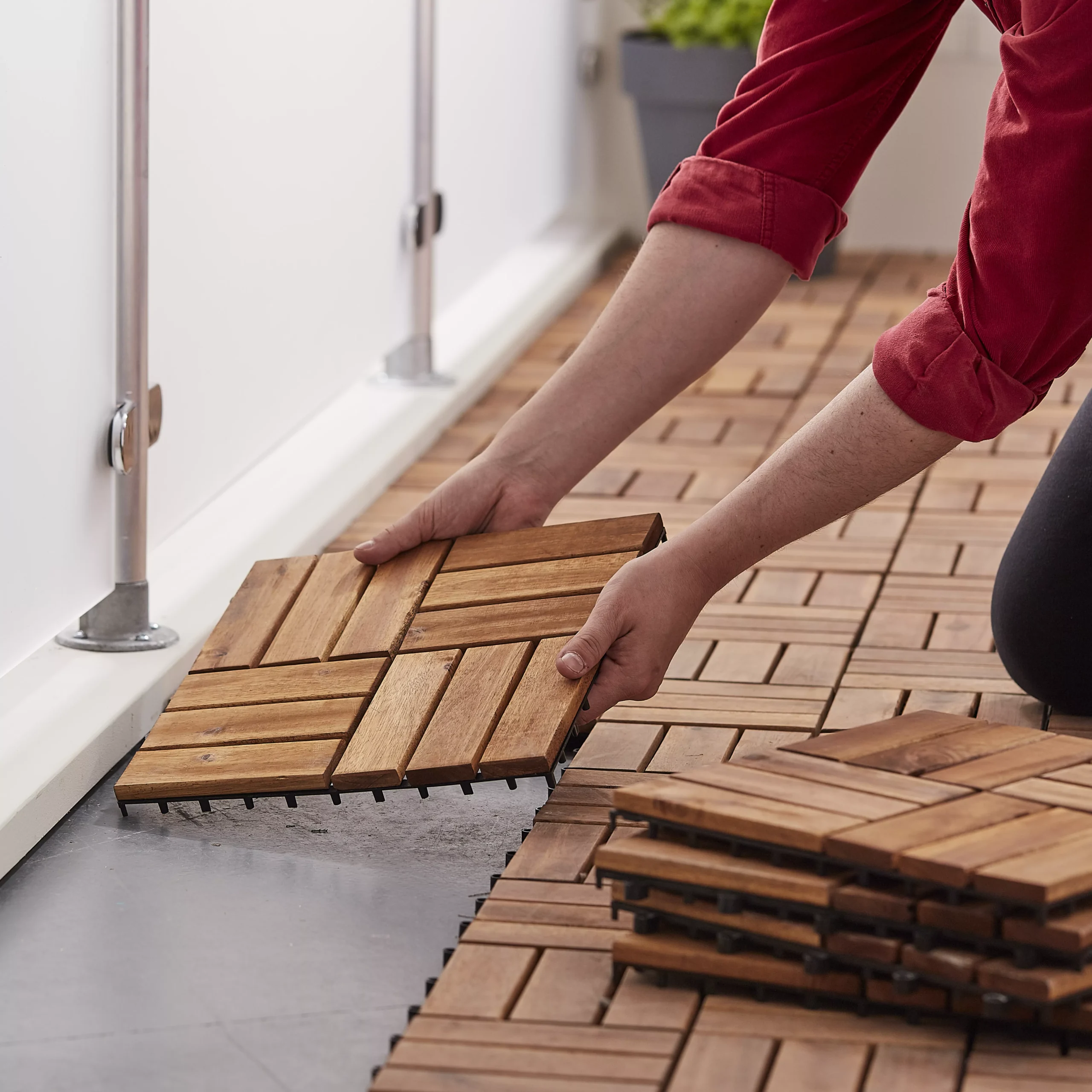 GoodHome Lempa Brown Acacia Clippable Deck Tile (L)0.3m (W)300mm (T)24mm, Pack Of 4 12 GoodHome Lempa Brown Acacia Clippable Deck Tile (L)0.3m (W)300mm (T)24mm, Pack Of 4 - Image 10