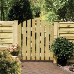Grange Timber Domed Gate, (H)1.05m (W)0.9m 5 Grange Timber Domed Gate, (H)1.05m (W)0.9m -Greenie Shop grange timber domed gate h 1 05m w 0 9m5019063260387 02i