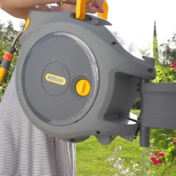 Hozelock Auto-reel Wall-mounted Hose Reel & Hose (L)30m -Greenie Shop hozelock auto reel wall mounted hose reel hose l 30m5010646059565 02i bq