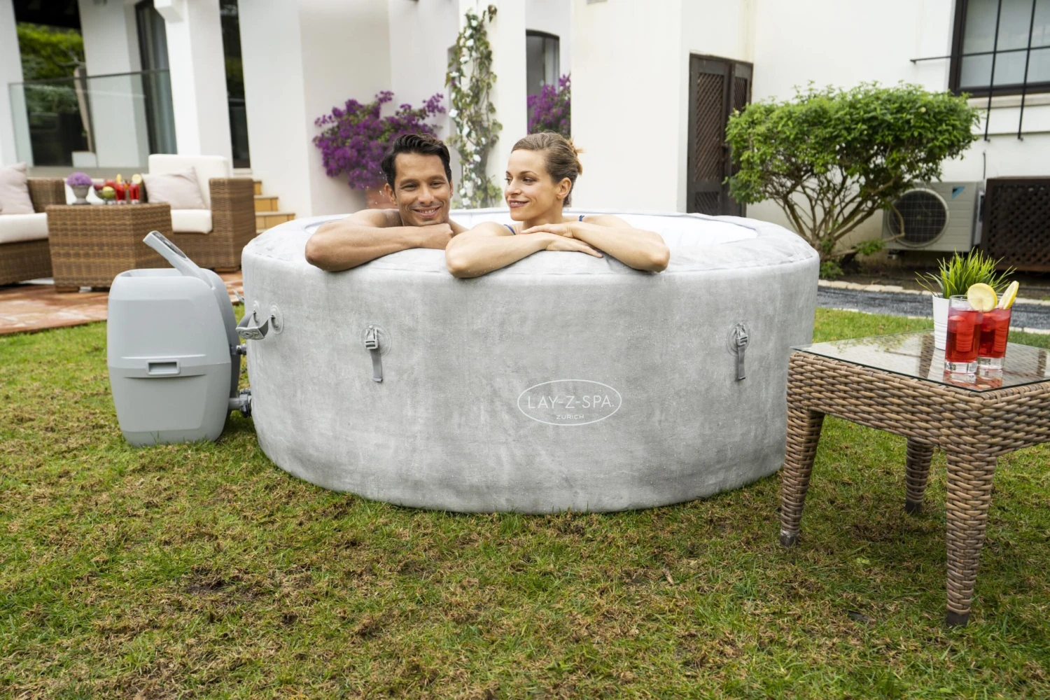 Lay-Z-Spa Zurich 4 Person Inflatable Hot Tub 7 Lay-Z-Spa Zurich 4 Person Inflatable Hot Tub - Image 5